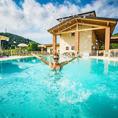 Agriturismo La Pertica 科斯特曼诺 外观 照片